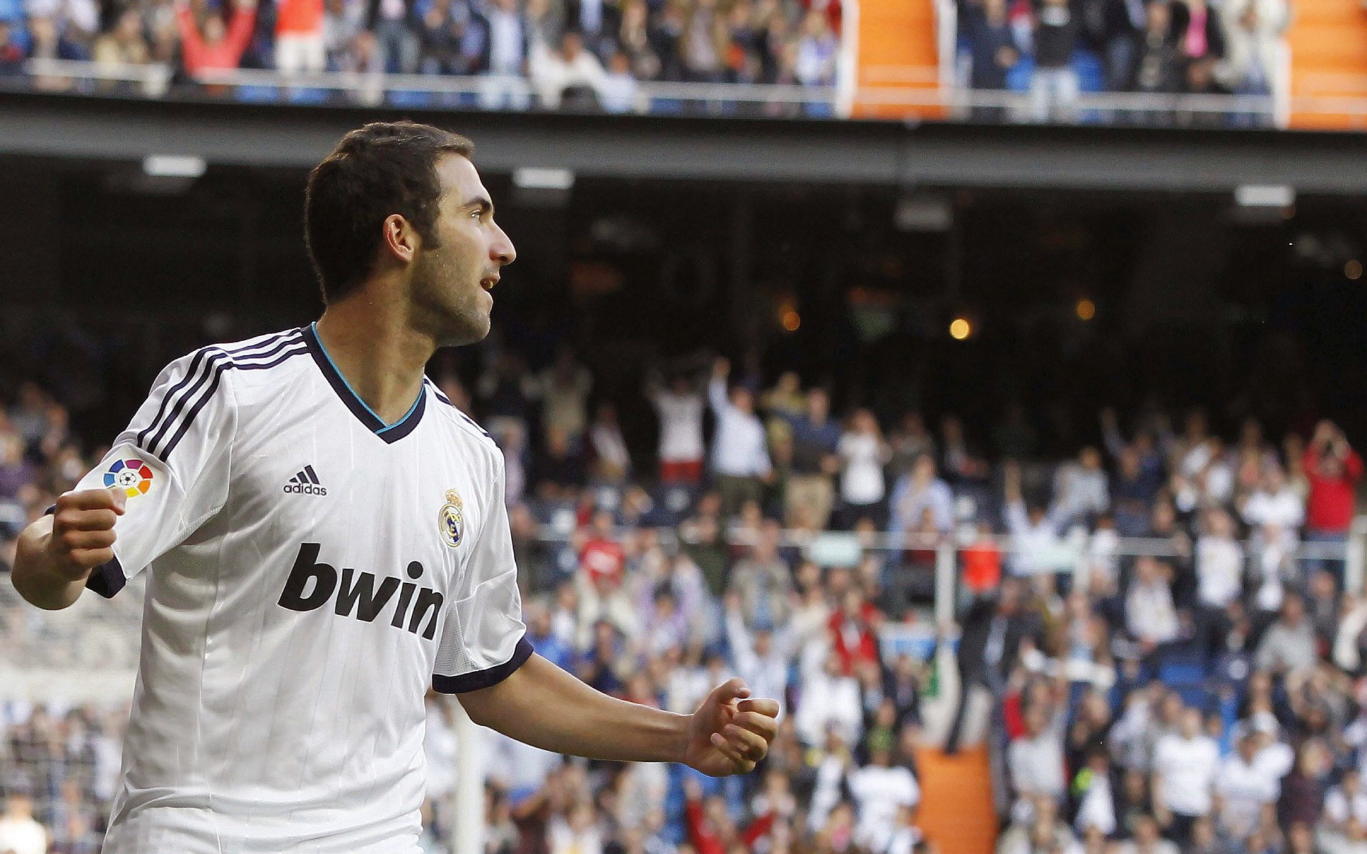 开云·体育官网-争冠焦点：今年欧冠最被看好的队伍分析，2022欧冠队伍