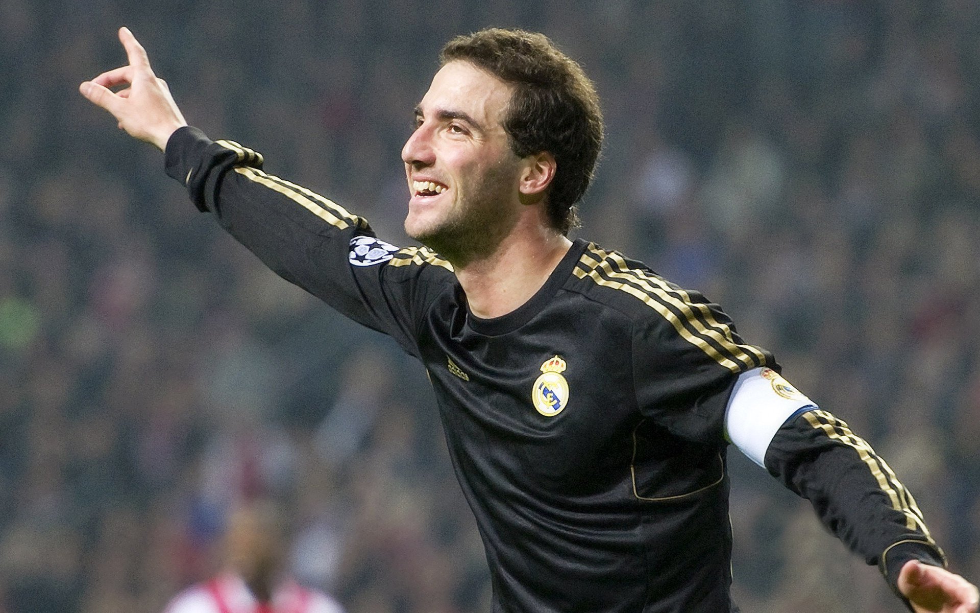 德甲球队利用多源数据构建个性化恢复流程管理系统